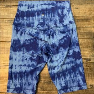 Lululemon Athletica Blue Tie-Dye Shorts
